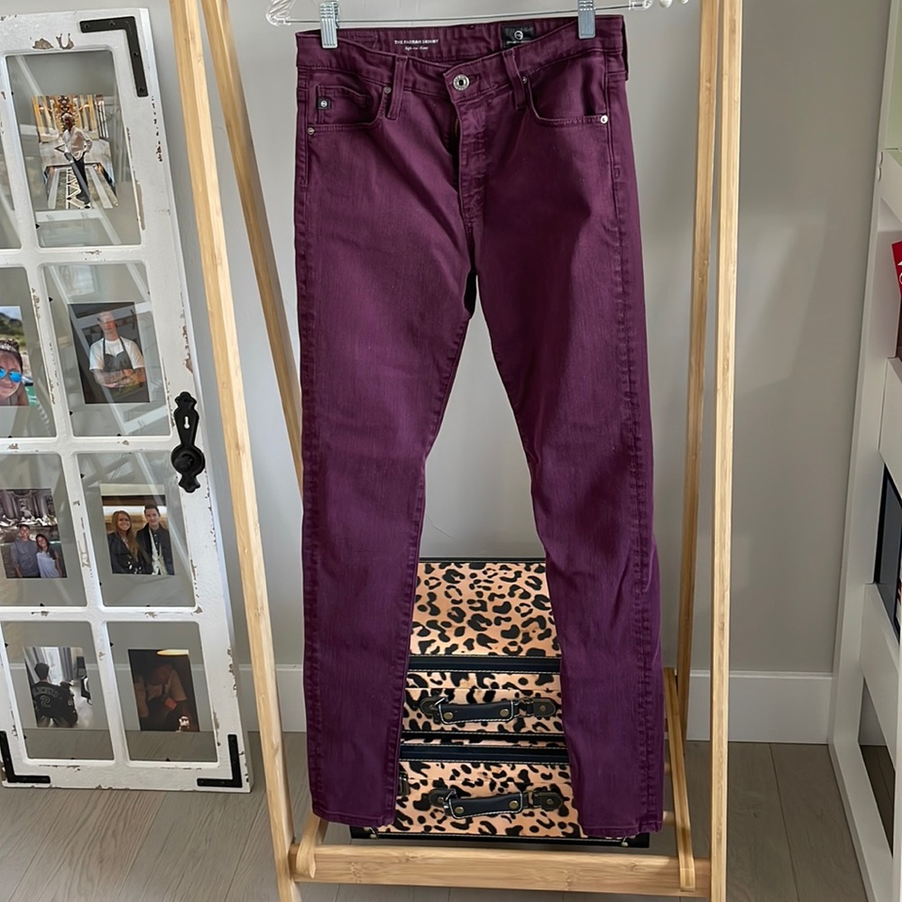 AG Burgundy jeans Sz 28R
